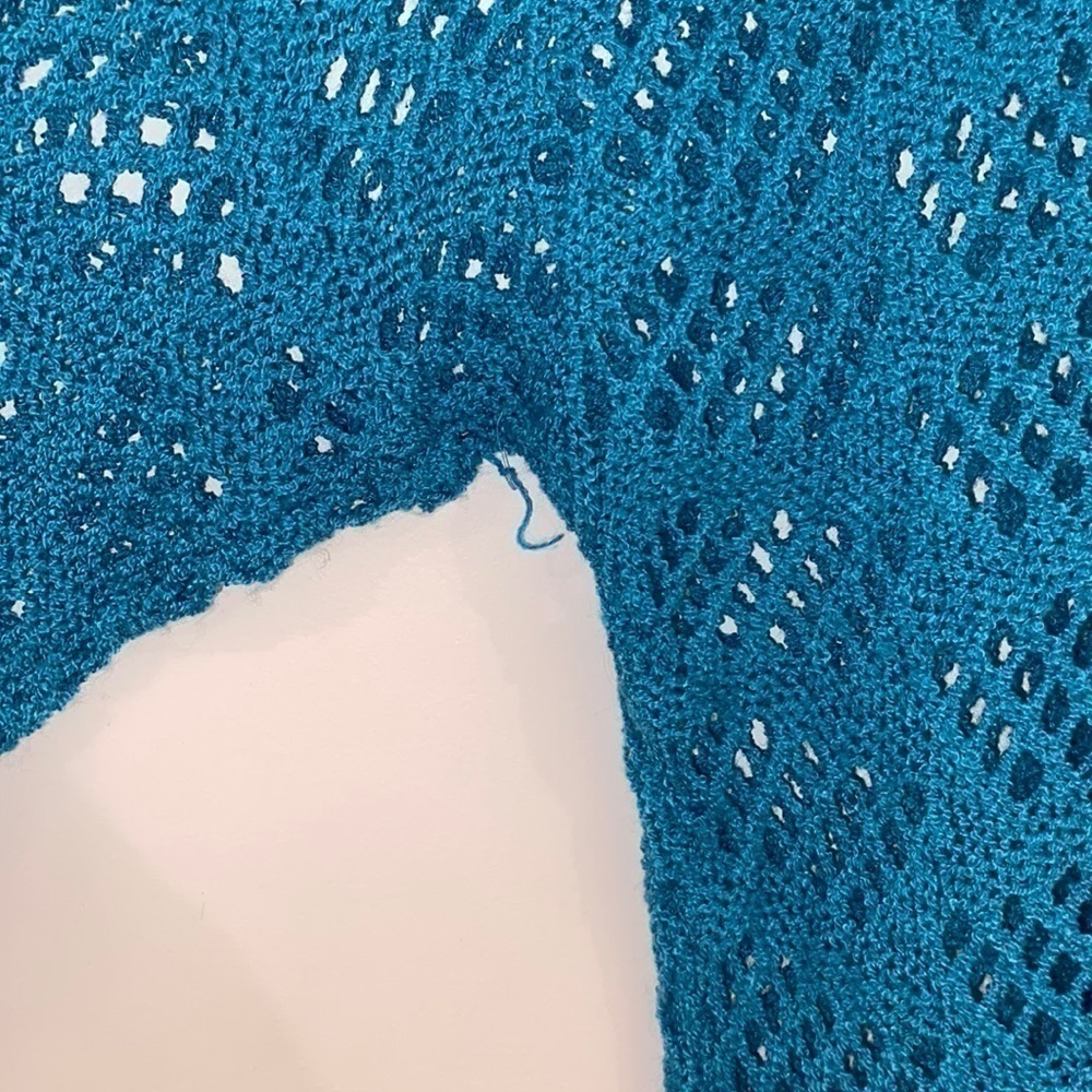 Qed London sweater open eyelet Size S/M - Picture 8 of 10